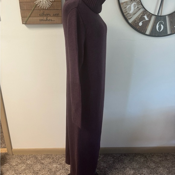 Sz L G by Giuliana black label cross over long sleeve turtleneck sweater NWOT - Picture 3 of 9